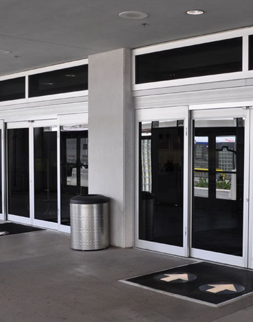 Automatic Doors Devon Automatic Doors Plymouth automated door repairs automated door maintenance contracts 5 star door maintenance