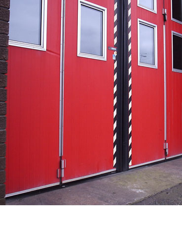 industrial doors plymouth devon commercial doors shutter doors sectional doors door repair door maintenance plymouth devon 5 star doors plymouth