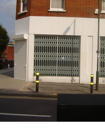 security grilles plymouth devon retail security shutters bar security grilles plymouth devon security grille repairs 5 star security grilles and shutters plymouth devon